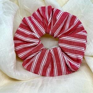 Scrunchie Hair Tie, Red and White, Stripe Pattern, 100% Cotton